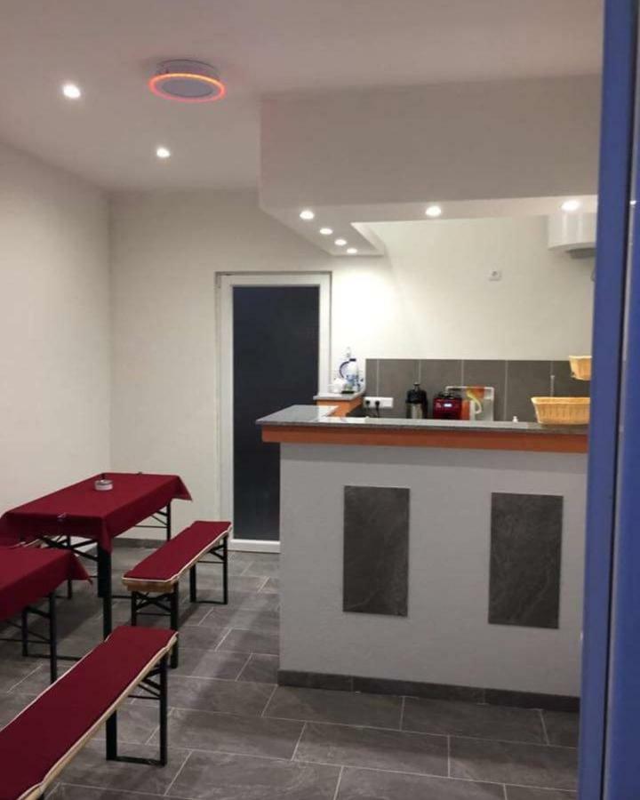 Apartmani Subasic Pag Town Eksteriør billede