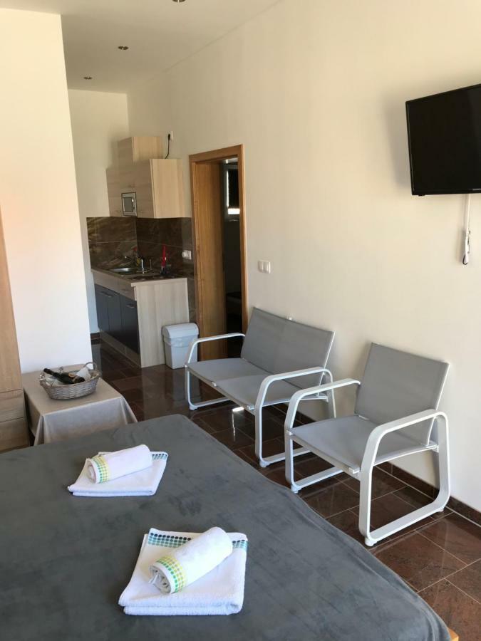 Apartmani Subasic Pag Town Eksteriør billede