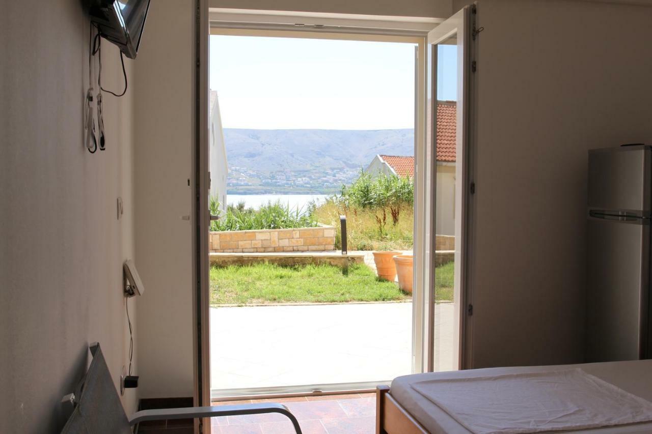Apartmani Subasic Pag Town Eksteriør billede