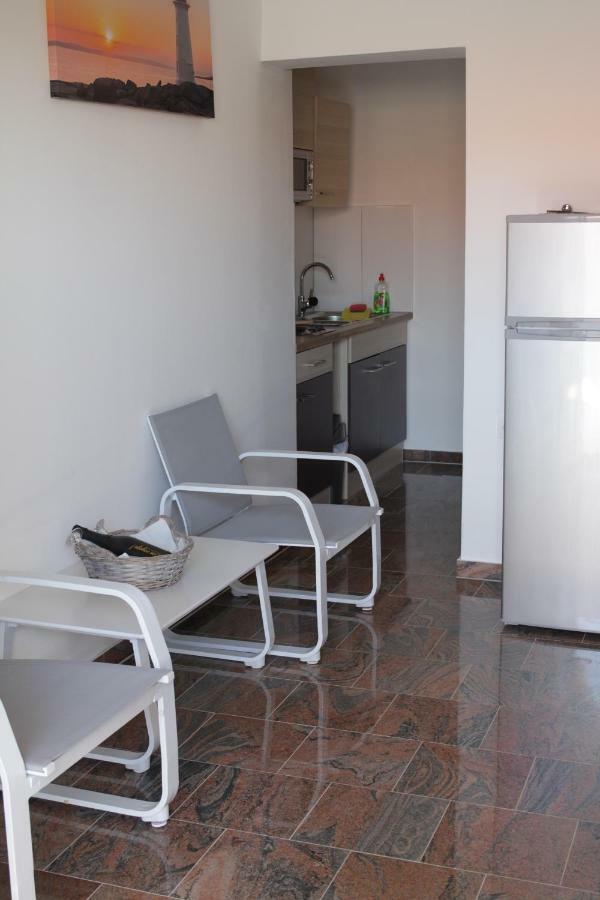 Apartmani Subasic Pag Town Eksteriør billede